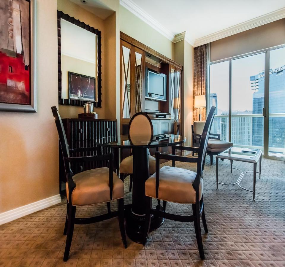 Apartment 1br Penthouse-stripview-free Parkin-no Fees Las Vegas