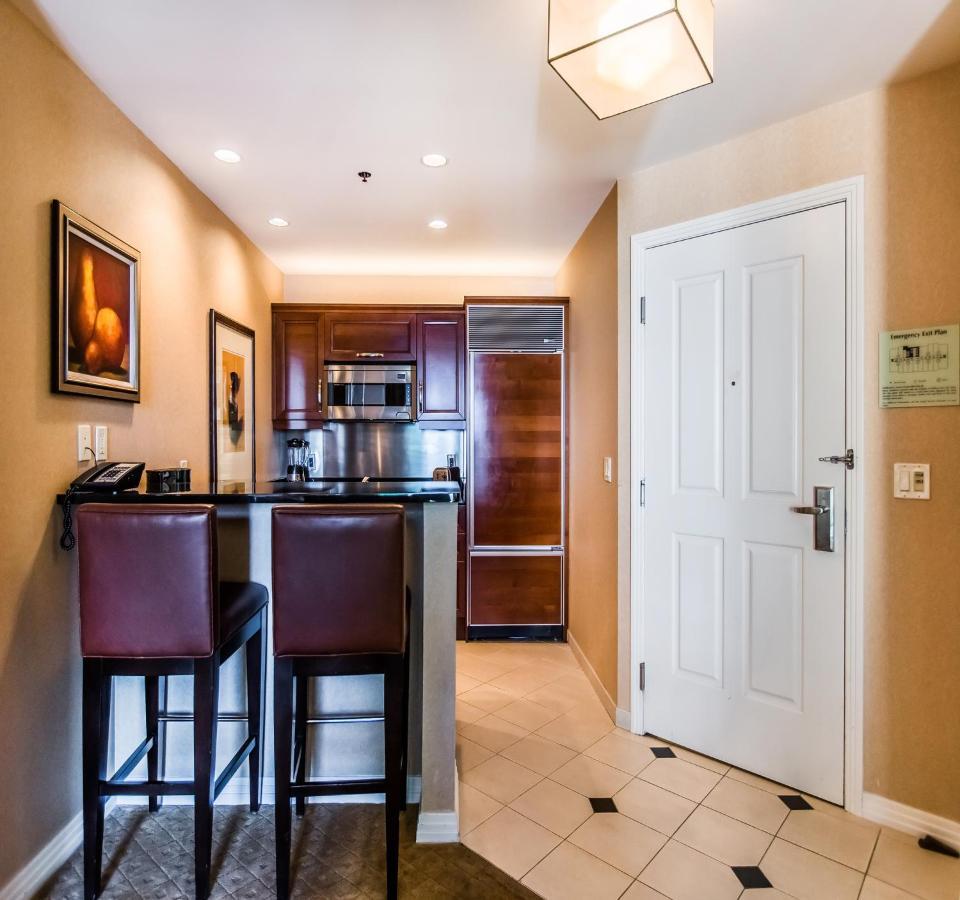 1br Penthouse-stripview-free Parkin-no Fees Apartment Las Vegas